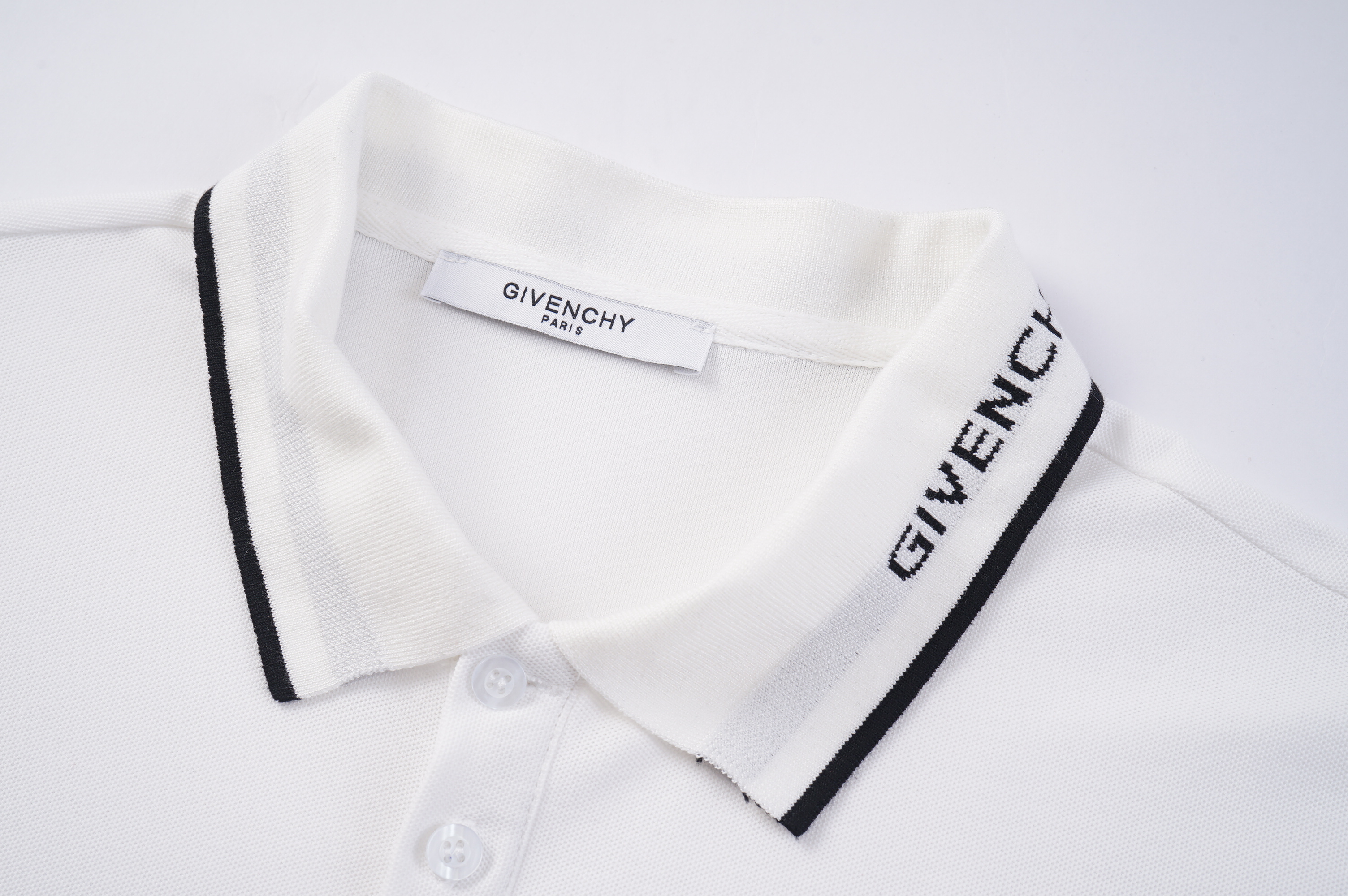 Givenchy T-Shirts